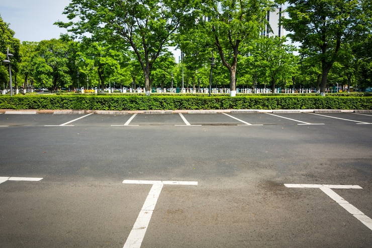 Maintenance Tips for the Longevity of Asphalt Parking Lots